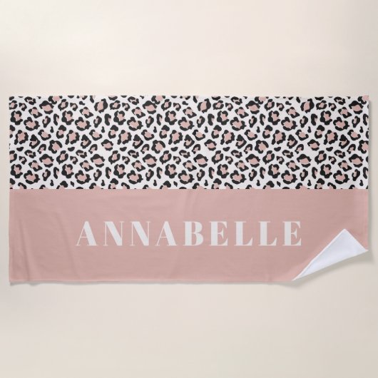 Leopard print initiaal typografie roze, meisjes mo strandlaken (Voorkant)