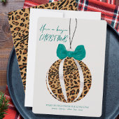 Leopard Print Ornament Green Bow Boujee kerst Feestdagenkaart