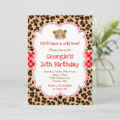 Leopard Print Red Quatrefoil Verjaardagsfeest Kaart (Staand voorkant)