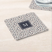 Leopard print roze monogram kartonnen onderzetters (Schuin)
