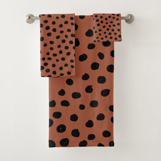 Leopard Print Stippen Rust Terracotta Cheetah Spot Bad Handdoek (Insitu)