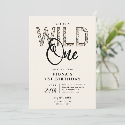 Leopard Print Wild One Birthday Kaart (Staand voorkant)