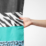 Leopard Print, Zebra Print, Animal Print, Blue Sjaal<br><div class="desc">Elegant,  stijlvol en verfijnd bladerspatroon en zebrapatroon in blauwe kleur. Moderne en trendy cadeau,  perfect voor de dierenkopper in je leven.</div>