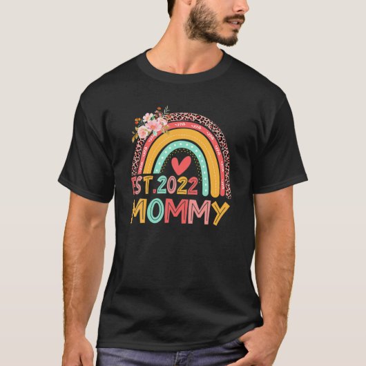 Leopard Rainbow Est 2022 Floral Moederdag T-shirt (Voorkant)