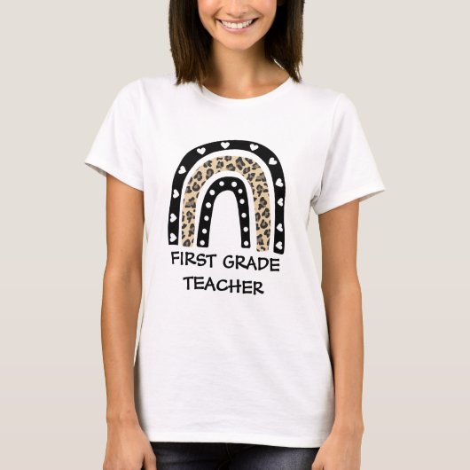 Leopard Rainbow First Grade Teacher T-shirt (Voorkant)