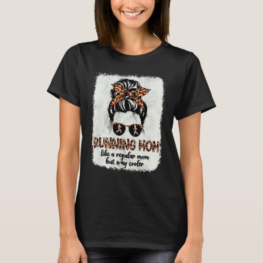Leopard Running Mam Messy Bun Sprinter Runner Moth T-shirt (Voorkant)