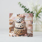 LEOPARD SPOTS GELAAGDE VERJAARDAGSTAART KAART (Staand voorkant)