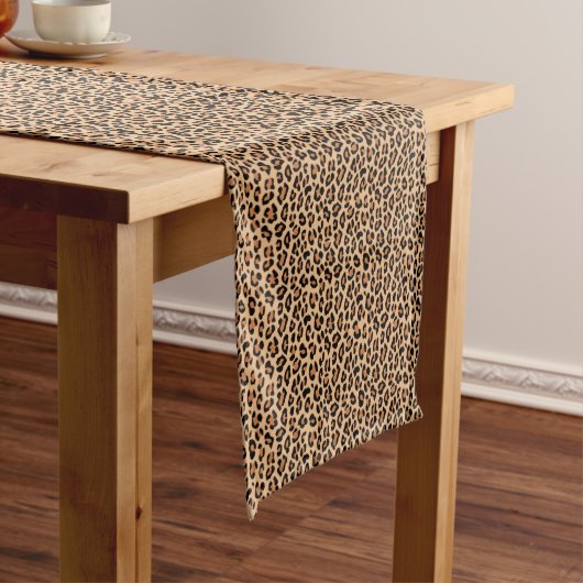 Leopard Spots Wild Cat Fur Pattern Medium Tafelloper (Voorbeeld)