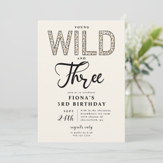 Leopard Young Wild Drie verjaardag Kaart (Staand voorkant)