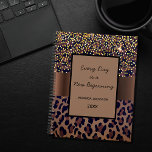 Leopardpatroon motivatie 2023 planner<br><div class="desc">Elegant,  cool,  glamoureus en vrouwelijk met bruin,  gouden en zwarte luipaard,  versierd met gouden confetti. Personaliseer en voeg jouw naam toe. Sjabloon voor een jaar,  zwarte letters. Een bruin en zwart lijst met het motivatie citaat: Elke dag is een Nieuw Beginnend. Ideaal voor vrouw ondernemers,  make-up artiesten,  winkeleigenaars,  consultants.</div>