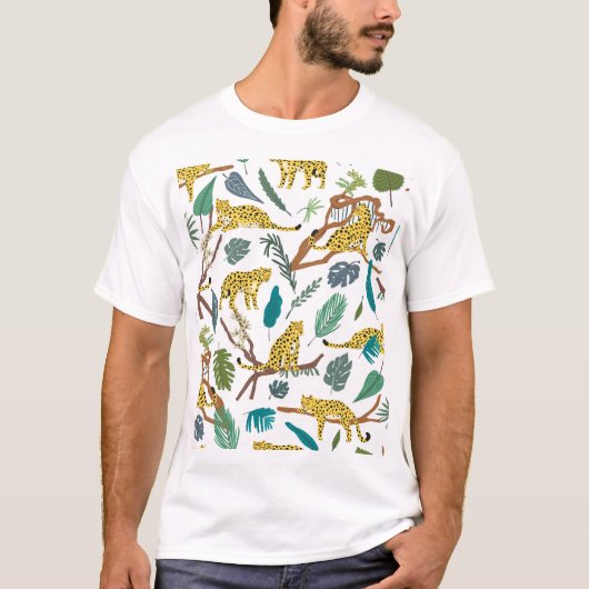 Leopards in jungle, hand-drawn pattern. t-shirt (Voorkant)