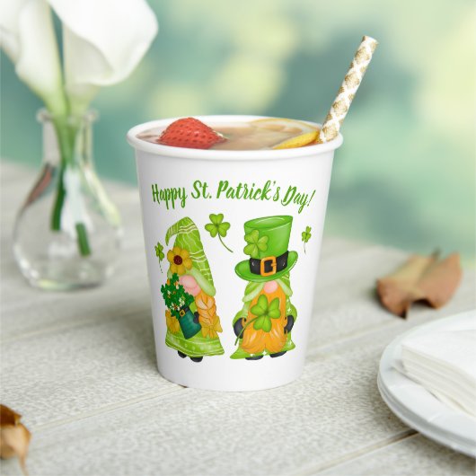 Leprechaun Gnome Shamrocks St. Patrick's Day Papieren Bekers (Insitu)