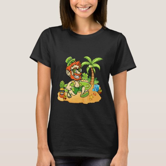 Leprechaun On Beach Funny Patrick's Day Hawaiian S T-shirt (Voorkant)