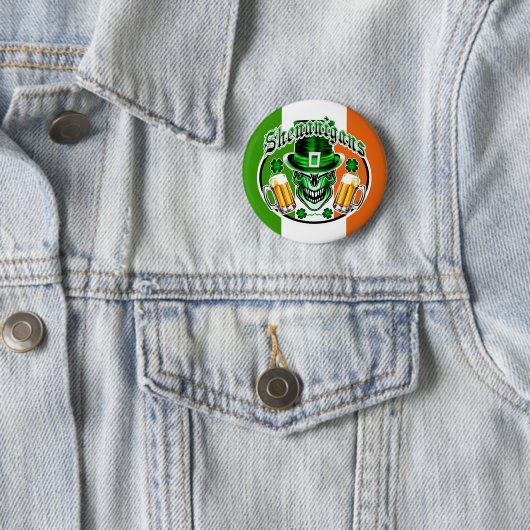 Leprechaun Skull: Shenanigans 3 Ronde Button 5,7 Cm (In situ)