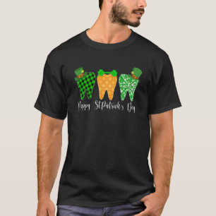 Leprechaun Tooth Shamrock St Patrick Day Dentist D T-shirt