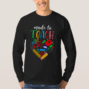 Leraar gemaakt voor het bijleggen van een schild v t-shirt