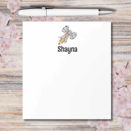 Leraar gepersonaliseerd potlood met dierenprint bo notitieblok