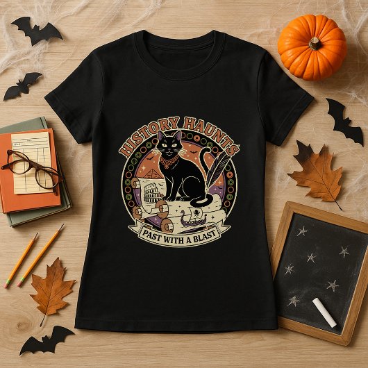 Leraar Halloween Geschiedenis Haunts Cat & Scroll T-shirt