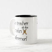 Leraar maakt verschil tweekleurige koffiemok (Voorkant links)