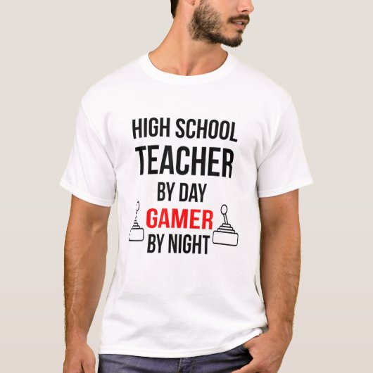 Leraar op de middelbare school, gamer bij nacht t-shirt (Voorkant)