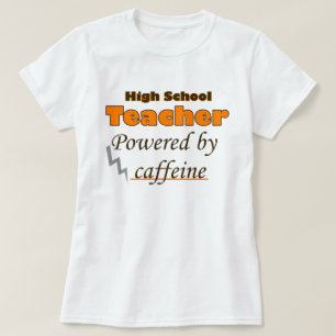 Leraar op de middelbare school met cafeïne t-shirt