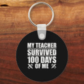 Leraar overleefde 100 dagen van ME Fun Student Sleutelhanger (Voorkant)