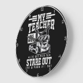 Leraar verkeerd, betaald om raam te staren grote klok (Hoek)