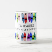 Leraar voedt een zielskind voor het leven van Cray Koffiemok (Center)