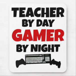 Leraar voor dag gamer bij nacht muismat