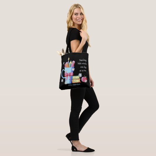 Leraar Zwarte Canvas tas met Quote en Naam (Op model)