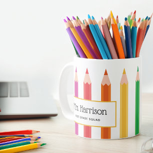 Leraressen regenboogkleurpotloden gepersonaliseerd koffiemok