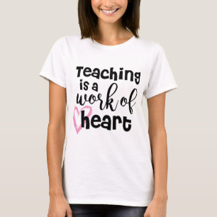 Leren is een hartverscheurend werk t-shirt