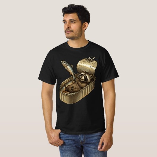 Les Sardines Raccoon | Funny Tinned Fish Raccoon  T-shirt (Voorkant volledig)