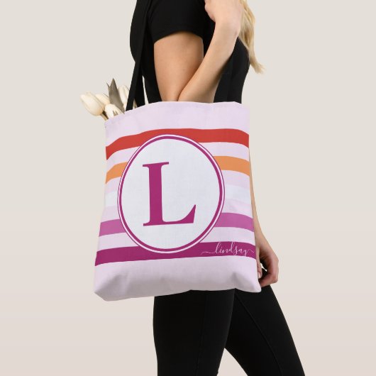 Lesbian (5-Stripe) Stripes Monogram Naam Roze LGBT Tote Bag (Dichtbij)