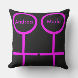 Lesbian Lovers Personalized Outdoor Pillow Buitenkussen