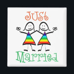 Lesbian Wedding Favors Magneet<br><div class="desc">Lesbische bruiloft t-shirts,  kantoorbenodigdheden en toewijdingsceremoniecadeaus voor twee bruiden die gewoon getrouwd zijn. Gay is net getrouwd met t-shirts,  kleding en cadeau.</div>