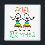 Lesbian Wedding Favors Magneet<br><div class="desc">Lesbische bruiloft t-shirts,  kantoorbenodigdheden en toewijdingsceremoniecadeaus voor twee bruiden die gewoon getrouwd zijn. Gay is net getrouwd met t-shirts,  kleding en cadeau.</div>