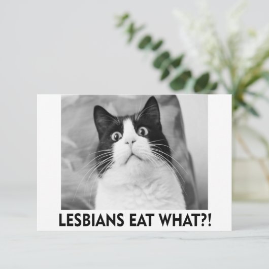 LESBIANS EAT WAT!?! BEDANKKAART (Staand voorkant)