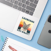 Lesbiennes eten wat? sticker (Laptop met iPhone)