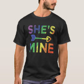 Lesbisch Paar Ze is van mij Matching LGBT Pride 1 T-shirt (Voorkant)