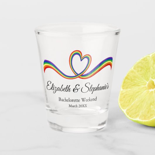 Lesbische Bachelorette Rainbow Heart Shot Glas (Voorkant)