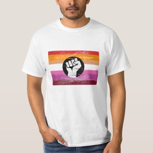 Lesbische geschilderde protestvlag t-shirt (Voorkant)