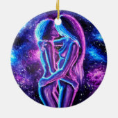 Lesbische kus in blauw en paars keramisch ornament (Achterkant)