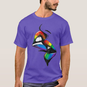 Lesbische lips die de regenboogvlag kust kust Gay T-shirt