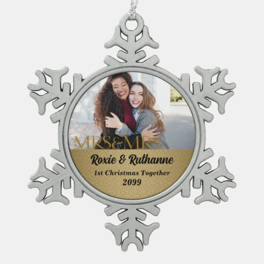 Lesbische paren 1e kerstgoudfoto tin sneeuwvlok ornament (Voorkant)