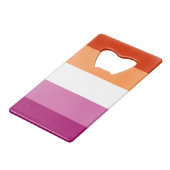 Lesbische Pride Creditkaart Flessenopener (Voorkant Gekanteld)