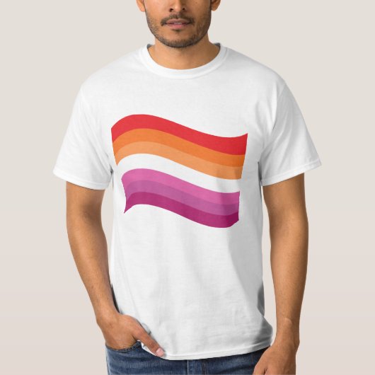 Lesbische Sunset Pride Golvende Vlag T-shirt (Voorkant)