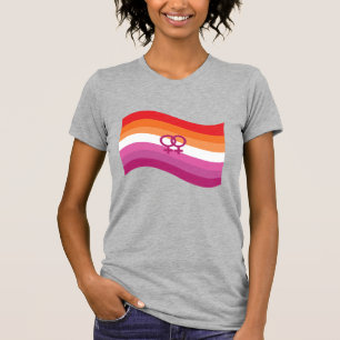 Lesbische Zonsondergang Liefde Pride Golvende Vlag T-shirt