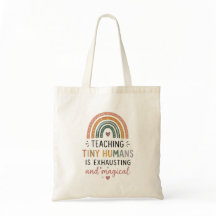 Lesgeven aan Kleine Mensjes is Uitputtend en Magis
