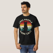 Less People More Cats | Funny Retro Cat Lover T-shirt (Voorkant volledig)